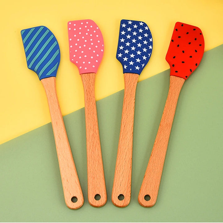 Small Wooden Handle Cake Silicone Spatula Nonstick Cream Butter Baking Scraper Kitchen Batter Mixer Chocolate Pastry Blenders